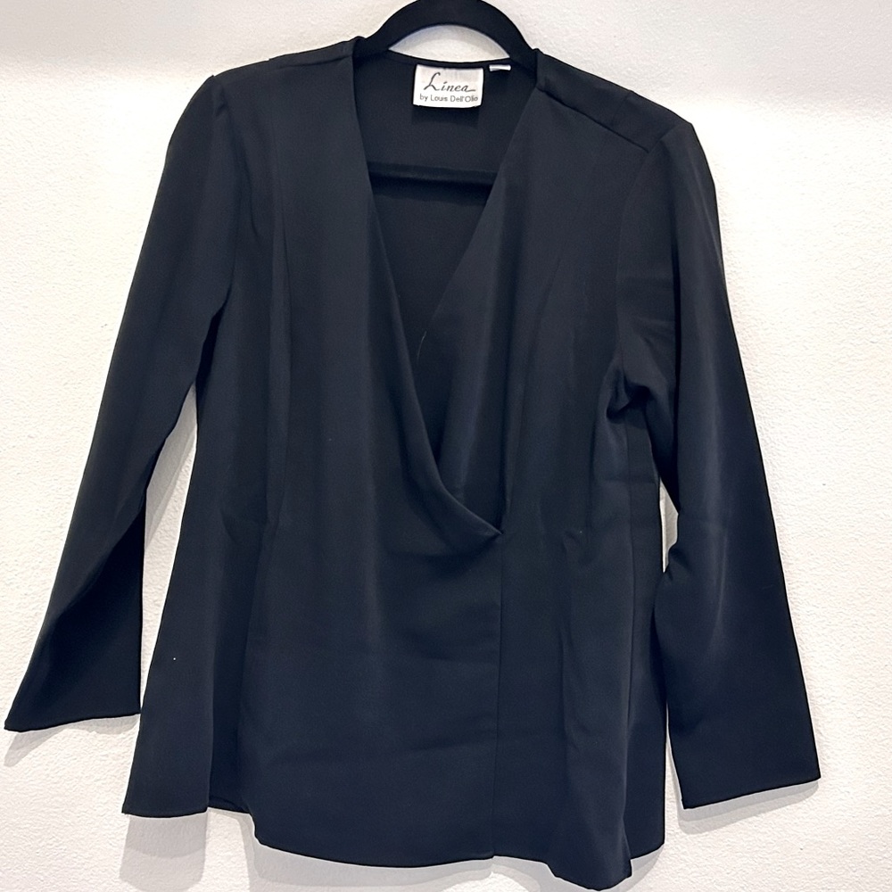 Women’s Top 10 Black Linea by Louis Dell’ Olio